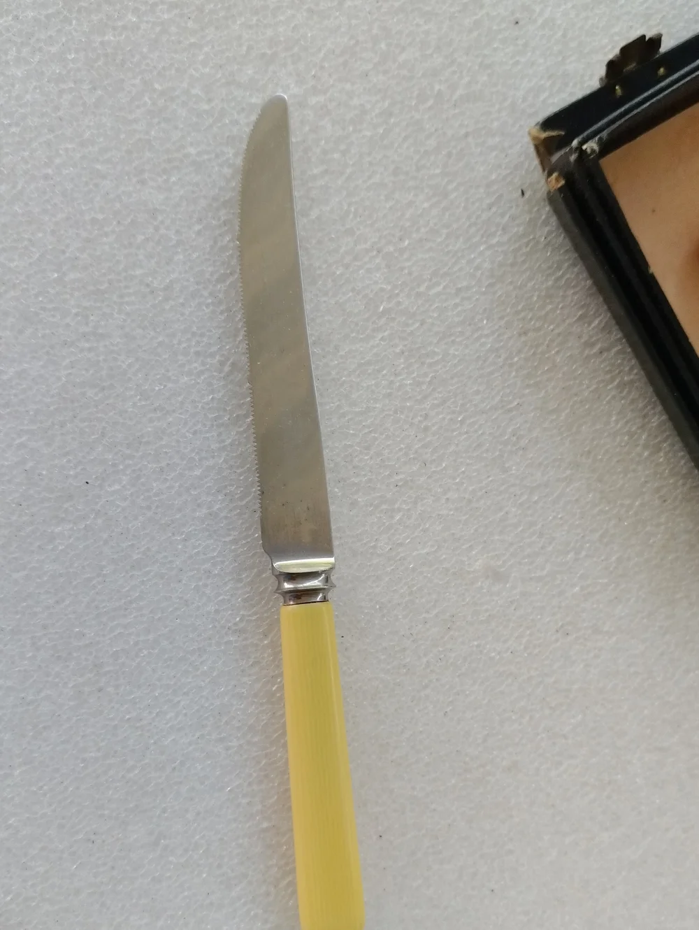 Vintage English silver-plated knives Set